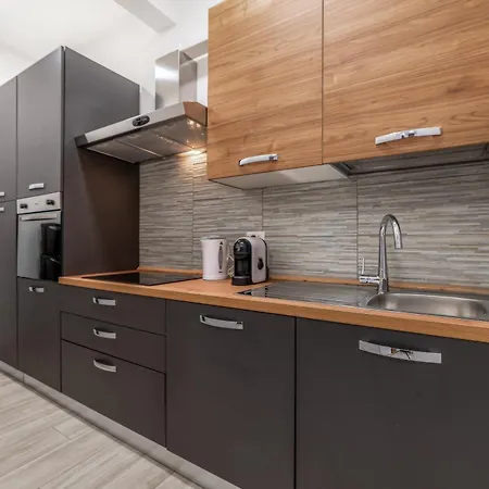 Garden Terrace - Metro Furio Camillo דירה