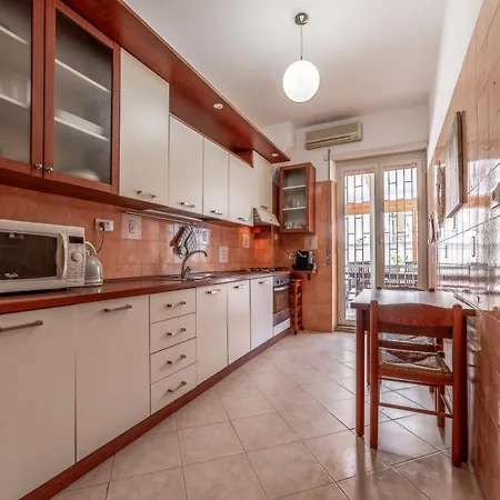 Διαμέρισμα Garden Terrace - Metro Furio Camillo